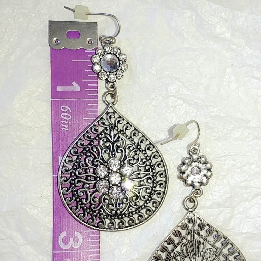 FILIGREE RHINESTONE BOHO DANGLE EARRINGS - Picture 2 of 4